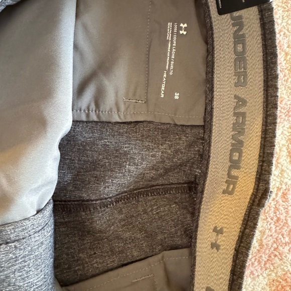 Under Armour Shorts Mens Size 38 Gray Light NEW - Picture 6 of 7